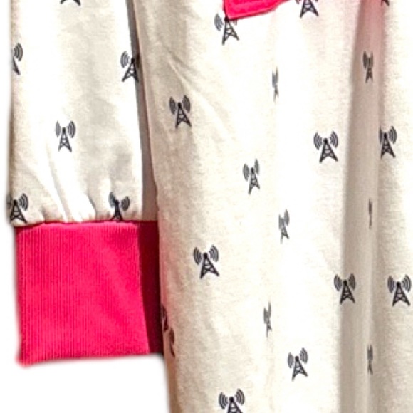 T-Mobile Halloween Adult Baby Costume - Picture 6 of 16